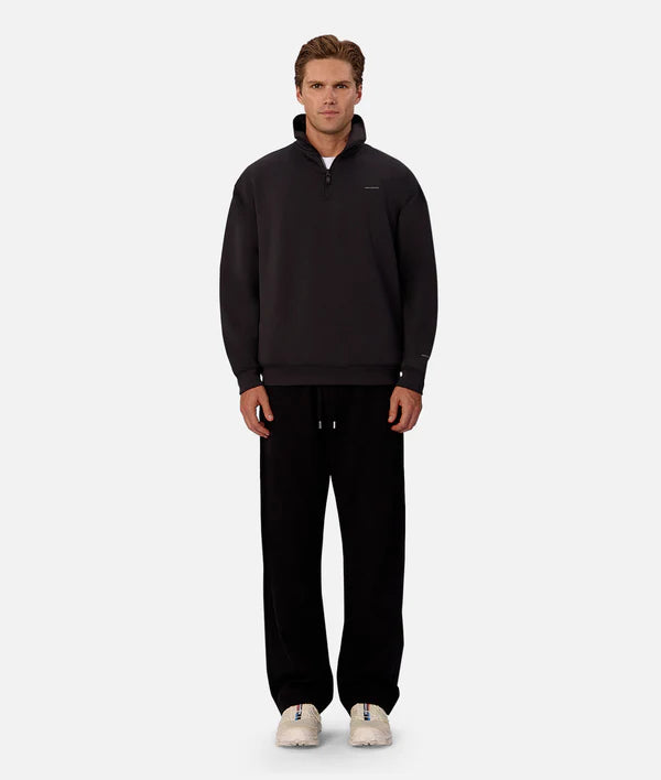 Astoria Lux Tech Trackpant - Black - Armadi - Industrie - Men