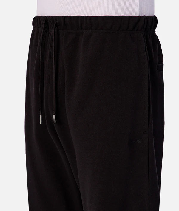 Astoria Lux Tech Trackpant - Black - Armadi - Industrie - Men
