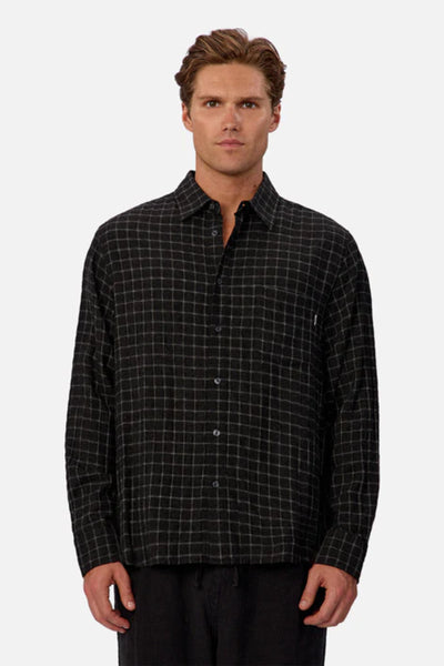 Clairemont L/S Shirt - Char/White - Armadi - Industrie - Men