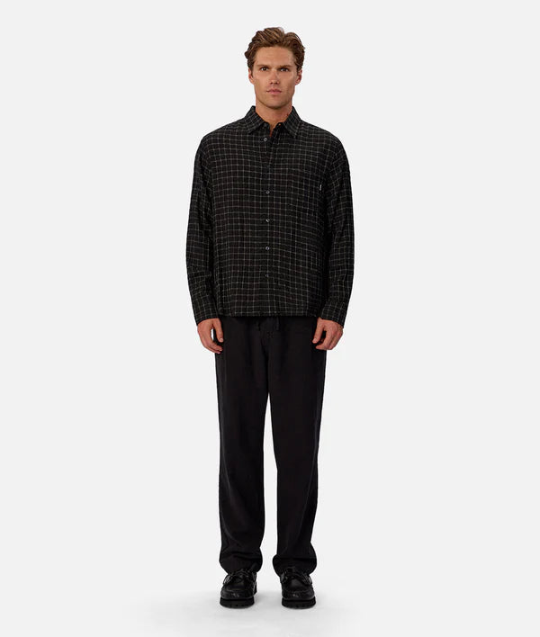 Clairemont L/S Shirt - Char/White - Armadi - Industrie - Men