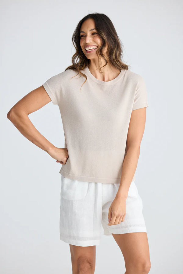 Melinda Tee - Sand