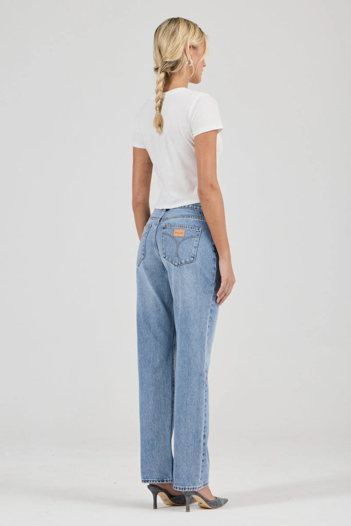 Meg Straight - Surrender - Armadi - Rolla's - Jeans