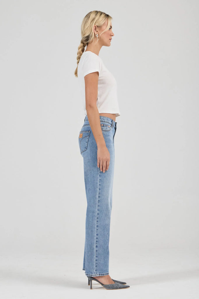 Meg Straight - Surrender - Armadi - Rolla's - Jeans